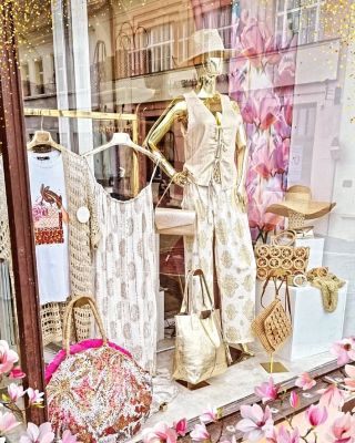 Zlatá kolekce se rychle vyprodává a už zbývá opravdu jen několik posledních kousků. Kdo nevěří, ať tam běží 😁